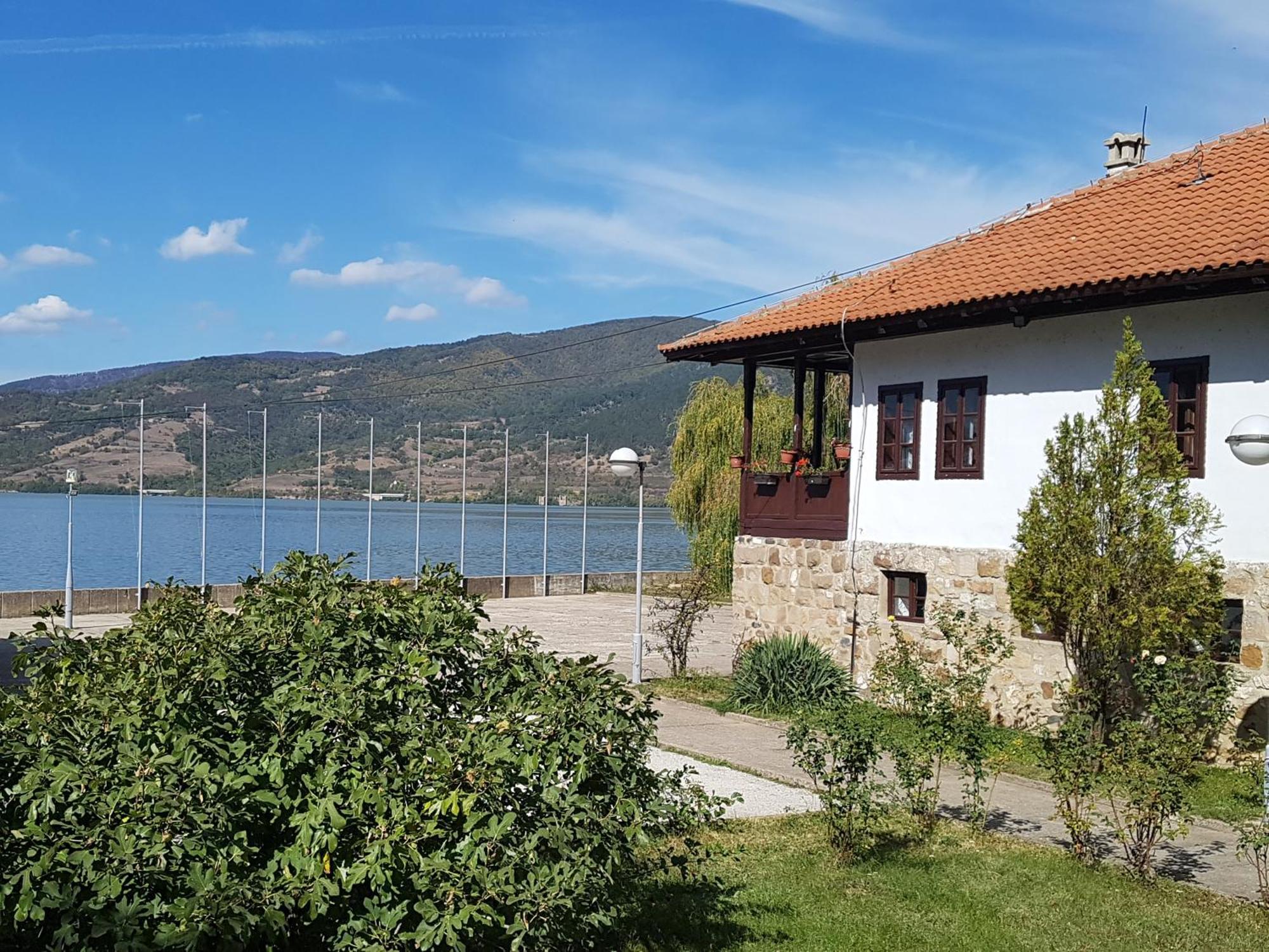 Nena & Rale Rooms Donji Milanovac Exterior photo