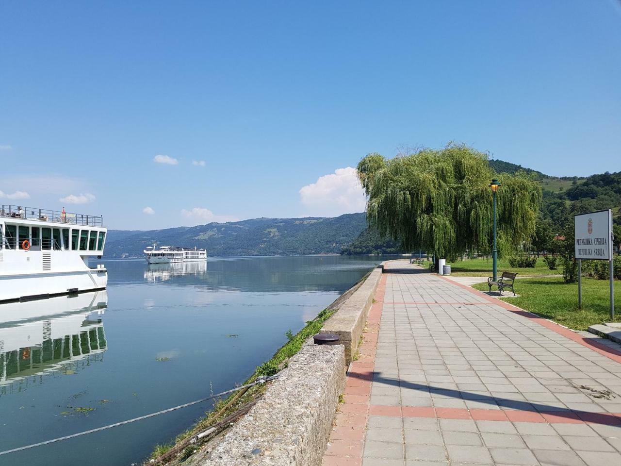 Nena & Rale Rooms Donji Milanovac Exterior photo